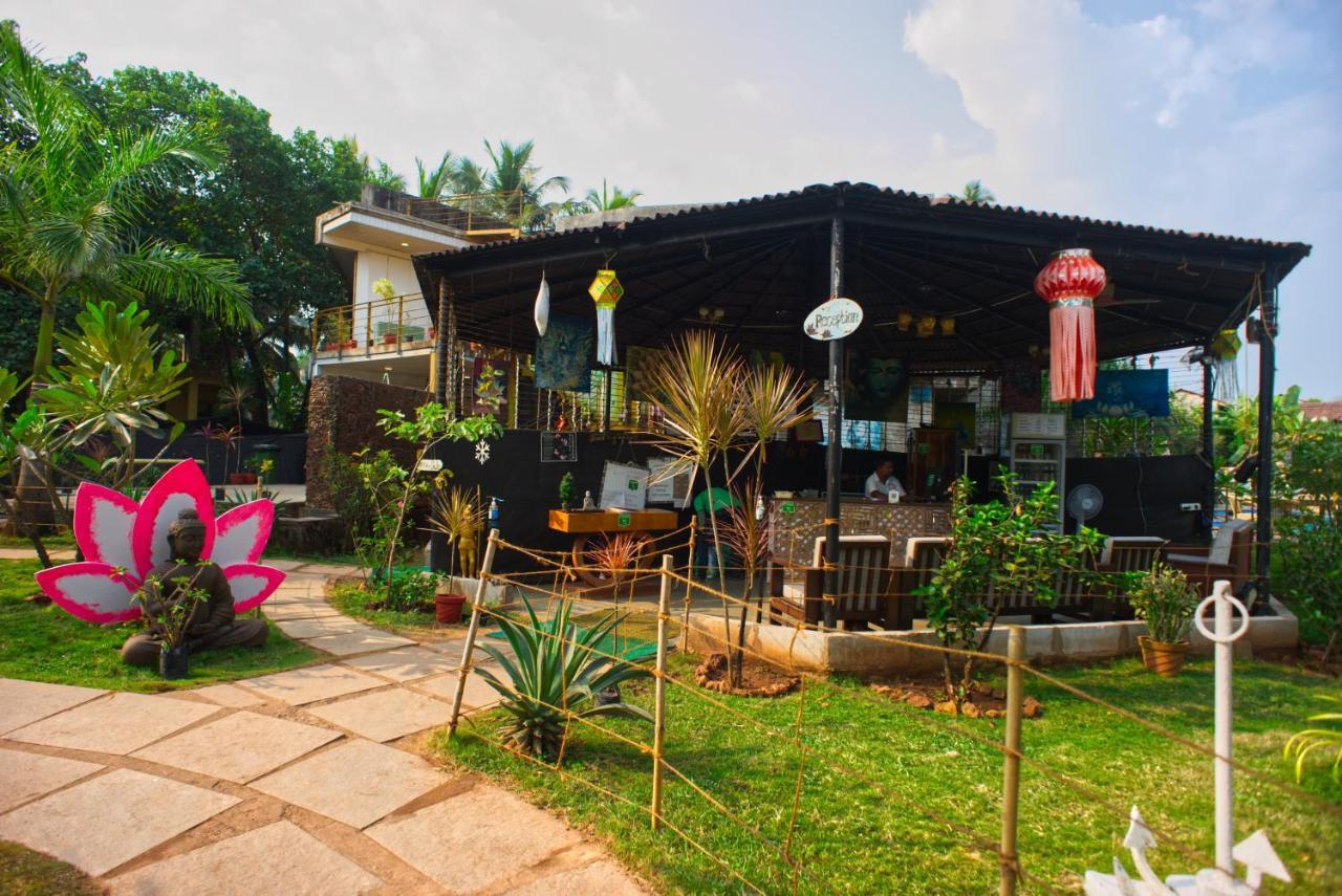 Lotus Sutra Hotel Arambol Bagian luar foto