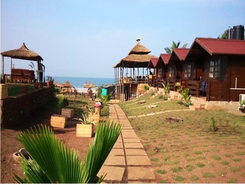 Lotus Sutra Hotel Arambol Bagian luar foto