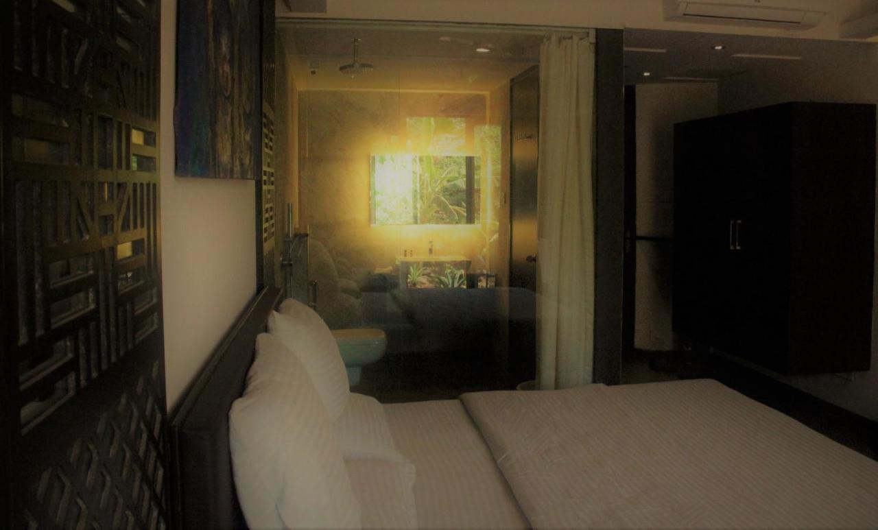 Lotus Sutra Hotel Arambol Bagian luar foto